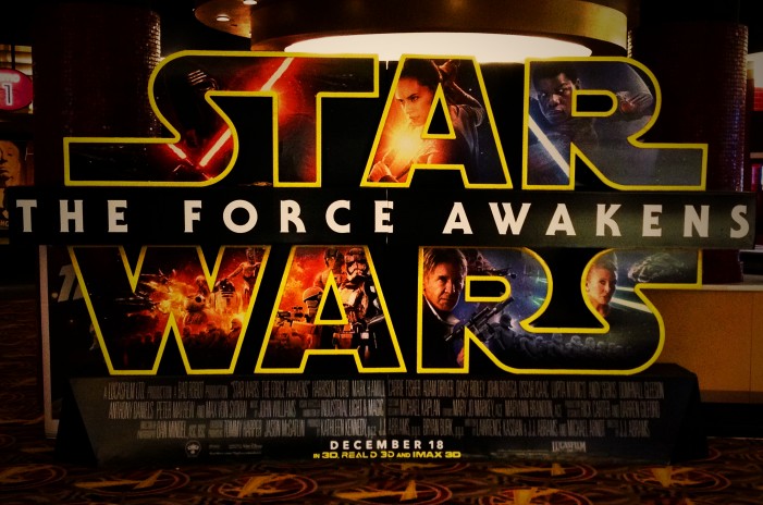 ‘Star Wars: The Force Awakens’ Review
